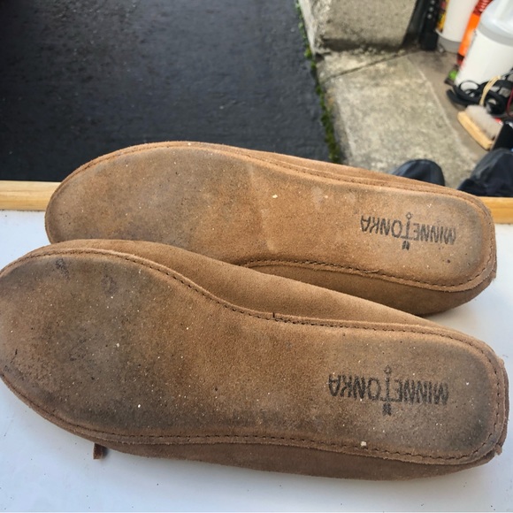 Minnetonka 3311 Women's Chestnut Tan Suede Leather Moccasin Slippers Size 9 - Picture 10 of 10